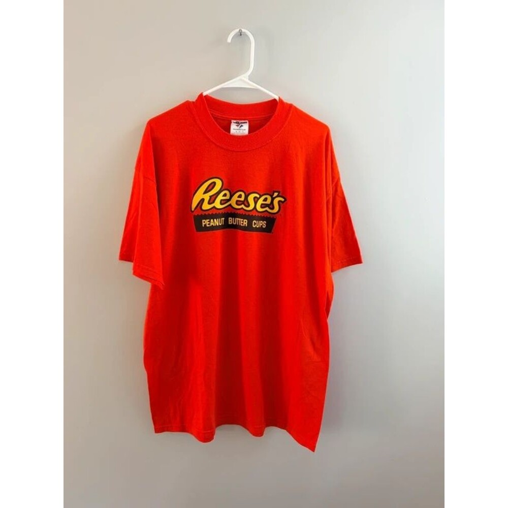 Vintage 90s Jerzees Reese's Peanut Butter Cups graphic Tee Streetwear, y2k